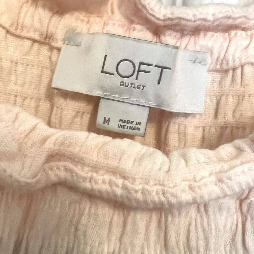 LOFT Pale Peach Smocked Ruffle Mock Neck Blouse Puff Sleeve Plisse Top M Medium
